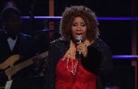 Aretha Franklin Performs “Baby I Love You” at the 25th Anniversary Concert