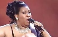 Aretha-Franklin-Respect-VH1-Divas-Live-2001-The-One-and-Only-Aretha-Franklin